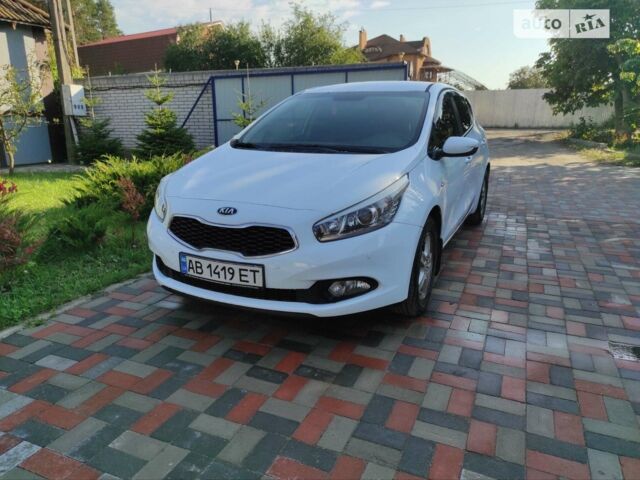 Белый Киа Сид, объемом двигателя 1.6 л и пробегом 250 тыс. км за 7300 $, фото 1 на Automoto.ua