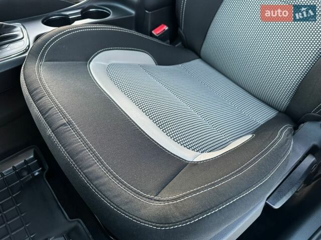 Белый Киа Сид, объемом двигателя 1.59 л и пробегом 49 тыс. км за 12850 $, фото 75 на Automoto.ua