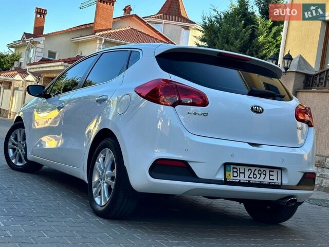 Белый Киа Сид, объемом двигателя 1.6 л и пробегом 98 тыс. км за 10700 $, фото 23 на Automoto.ua