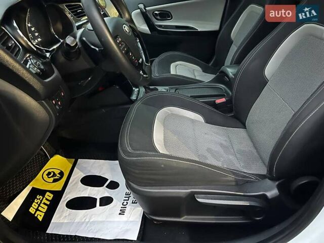Білий Кіа Сід, об'ємом двигуна 1.59 л та пробігом 199 тис. км за 10500 $, фото 16 на Automoto.ua