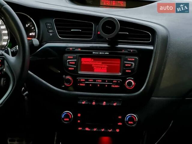 Білий Кіа Сід, об'ємом двигуна 1.59 л та пробігом 199 тис. км за 10500 $, фото 14 на Automoto.ua