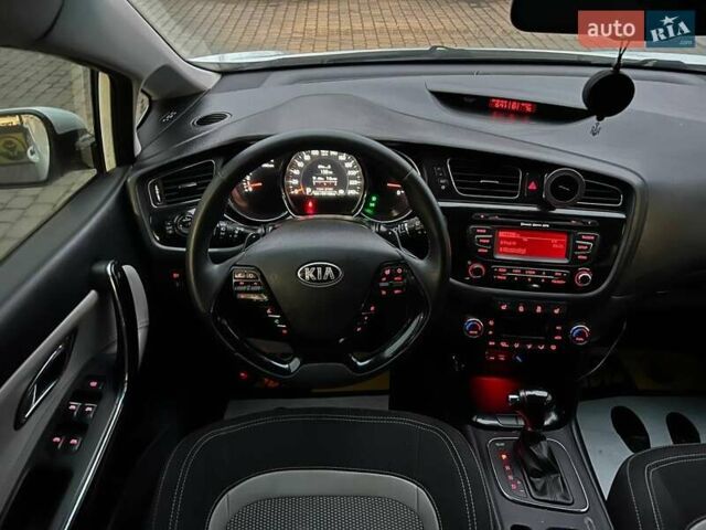 Білий Кіа Сід, об'ємом двигуна 1.59 л та пробігом 199 тис. км за 10500 $, фото 15 на Automoto.ua