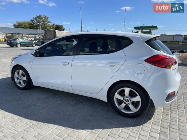 Белый Киа Сид, объемом двигателя 1.4 л и пробегом 166 тыс. км за 8700 $, фото 12 на Automoto.ua