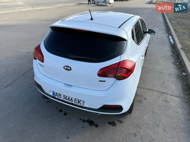 Белый Киа Сид, объемом двигателя 1.4 л и пробегом 190 тыс. км за 7200 $, фото 18 на Automoto.ua