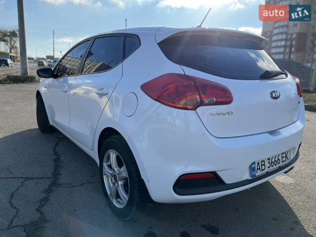 Белый Киа Сид, объемом двигателя 1.4 л и пробегом 190 тыс. км за 7200 $, фото 12 на Automoto.ua