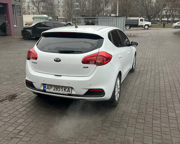 Белый Киа Сид, объемом двигателя 1.6 л и пробегом 66 тыс. км за 12500 $, фото 5 на Automoto.ua