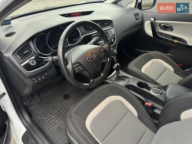 Білий Кіа Сід, об'ємом двигуна 1.6 л та пробігом 83 тис. км за 12300 $, фото 15 на Automoto.ua