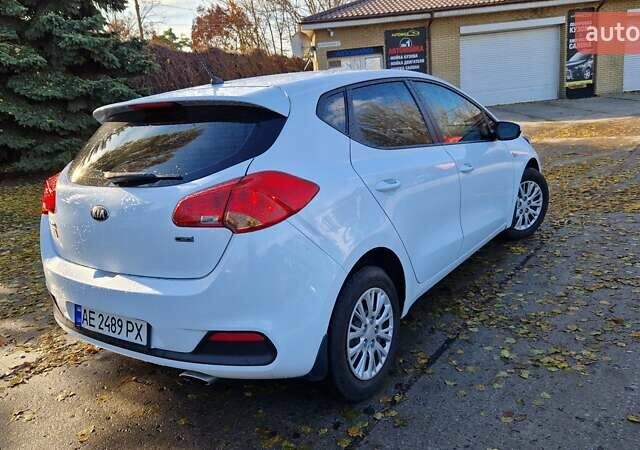 Белый Киа Сид, объемом двигателя 1.4 л и пробегом 168 тыс. км за 7999 $, фото 3 на Automoto.ua