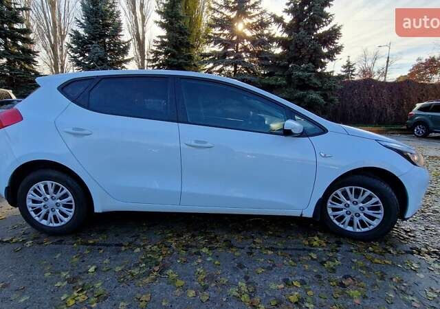Белый Киа Сид, объемом двигателя 1.4 л и пробегом 168 тыс. км за 7999 $, фото 2 на Automoto.ua