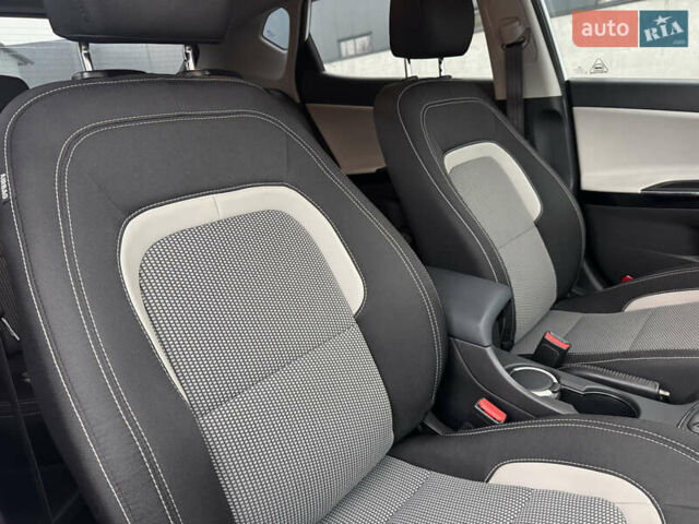 Білий Кіа Сід, об'ємом двигуна 1.6 л та пробігом 83 тис. км за 12300 $, фото 8 на Automoto.ua