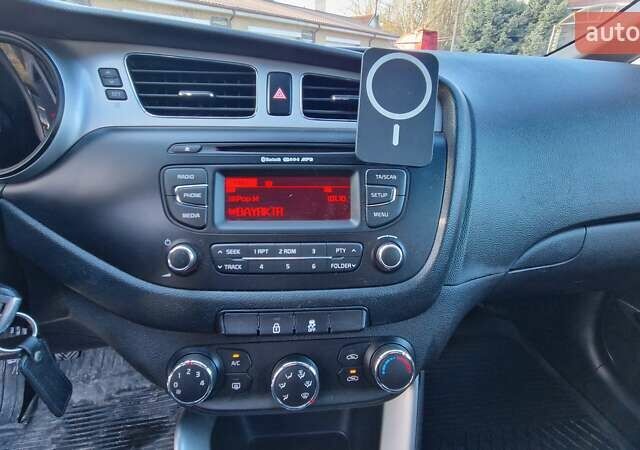 Белый Киа Сид, объемом двигателя 1.4 л и пробегом 168 тыс. км за 7999 $, фото 16 на Automoto.ua