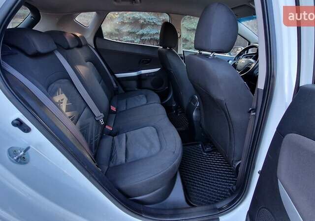 Белый Киа Сид, объемом двигателя 1.4 л и пробегом 168 тыс. км за 7999 $, фото 19 на Automoto.ua
