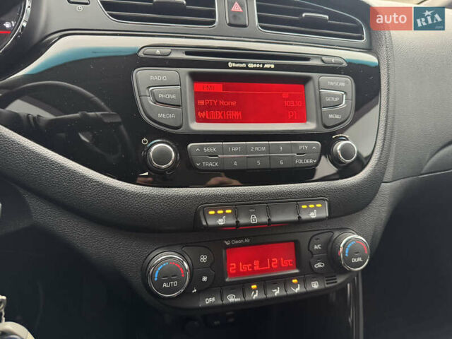 Білий Кіа Сід, об'ємом двигуна 1.6 л та пробігом 83 тис. км за 12300 $, фото 32 на Automoto.ua