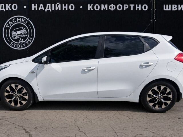 Білий Кіа Сід, об'ємом двигуна 1.6 л та пробігом 128 тис. км за 8600 $, фото 4 на Automoto.ua