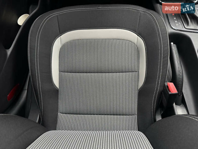 Білий Кіа Сід, об'ємом двигуна 1.6 л та пробігом 83 тис. км за 12300 $, фото 25 на Automoto.ua