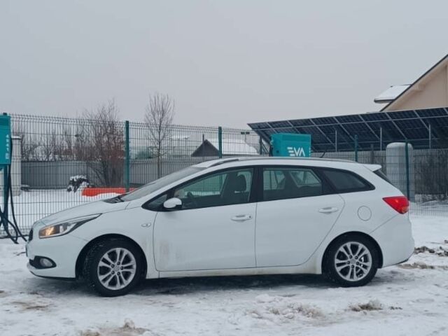Білий Кіа Сід, об'ємом двигуна 1.6 л та пробігом 250 тис. км за 7800 $, фото 4 на Automoto.ua