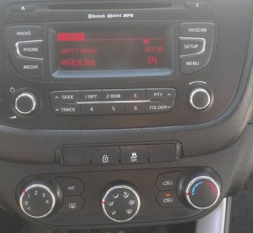 Белый Киа Сид, объемом двигателя 1.4 л и пробегом 229 тыс. км за 8700 $, фото 6 на Automoto.ua