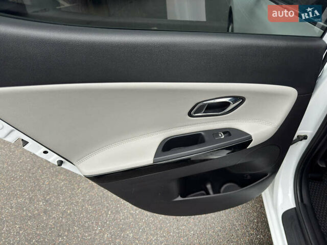 Білий Кіа Сід, об'ємом двигуна 1.59 л та пробігом 147 тис. км за 13300 $, фото 34 на Automoto.ua