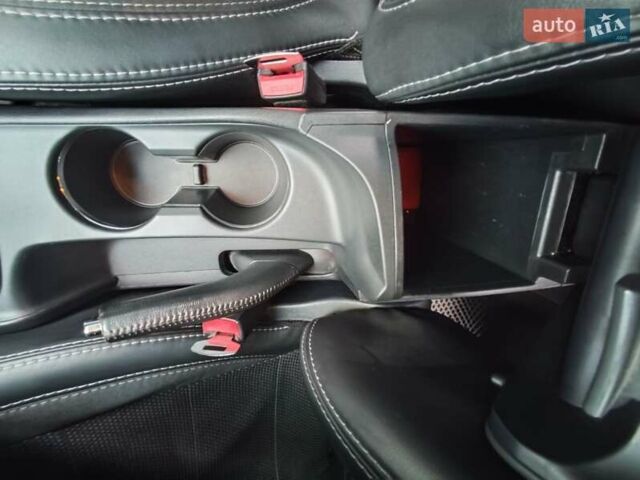 Белый Киа Сид, объемом двигателя 1.58 л и пробегом 149 тыс. км за 11900 $, фото 14 на Automoto.ua