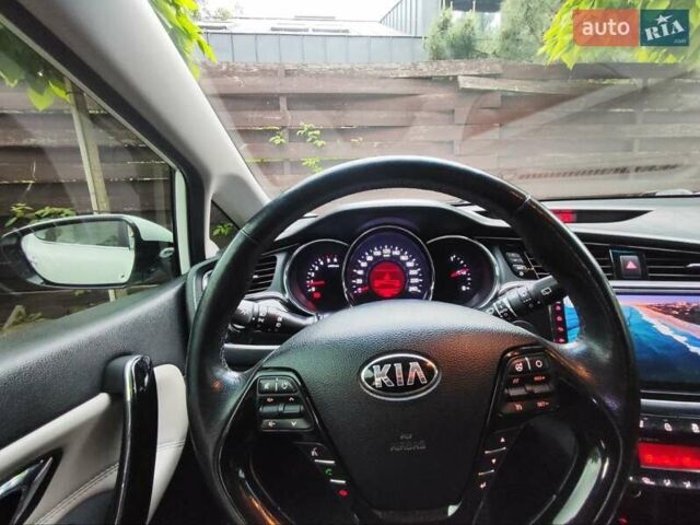 Белый Киа Сид, объемом двигателя 1.58 л и пробегом 149 тыс. км за 11900 $, фото 11 на Automoto.ua