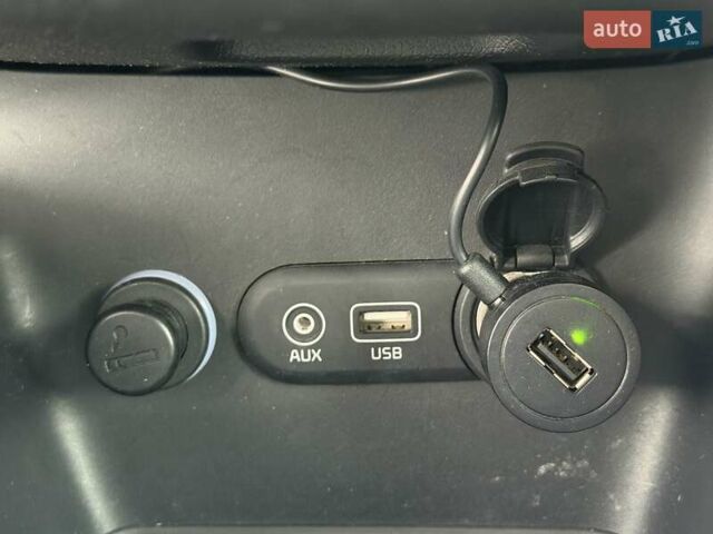 Білий Кіа Сід, об'ємом двигуна 1.59 л та пробігом 113 тис. км за 10900 $, фото 21 на Automoto.ua