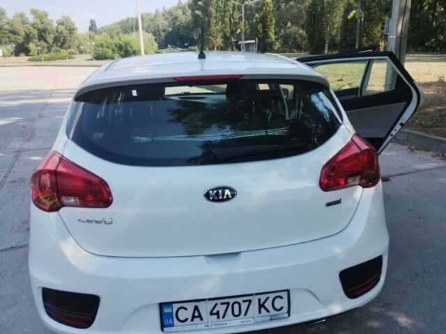 Белый Киа Сид, объемом двигателя 0 л и пробегом 112 тыс. км за 12623 $, фото 3 на Automoto.ua
