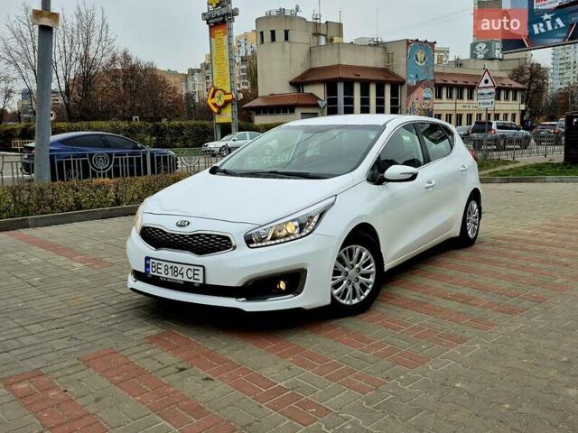 Белый Киа Сид, объемом двигателя 1.6 л и пробегом 100 тыс. км за 14450 $, фото 78 на Automoto.ua