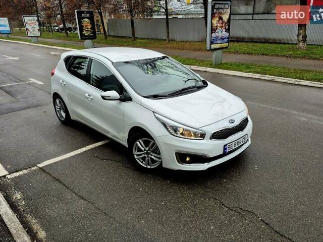 Білий Кіа Сід, об'ємом двигуна 1.6 л та пробігом 100 тис. км за 13999 $, фото 73 на Automoto.ua