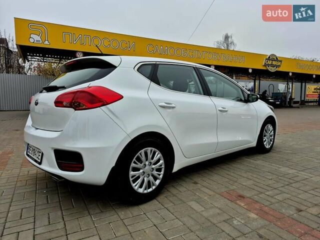 Белый Киа Сид, объемом двигателя 1.6 л и пробегом 100 тыс. км за 14450 $, фото 25 на Automoto.ua