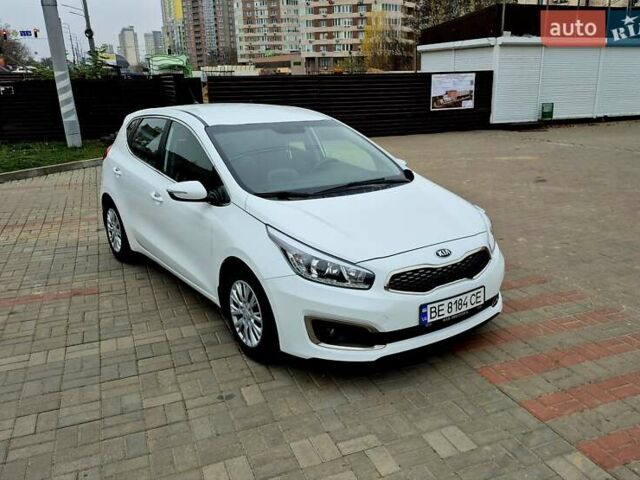 Белый Киа Сид, объемом двигателя 1.6 л и пробегом 100 тыс. км за 14450 $, фото 11 на Automoto.ua
