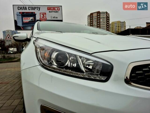 Белый Киа Сид, объемом двигателя 1.6 л и пробегом 100 тыс. км за 14450 $, фото 29 на Automoto.ua