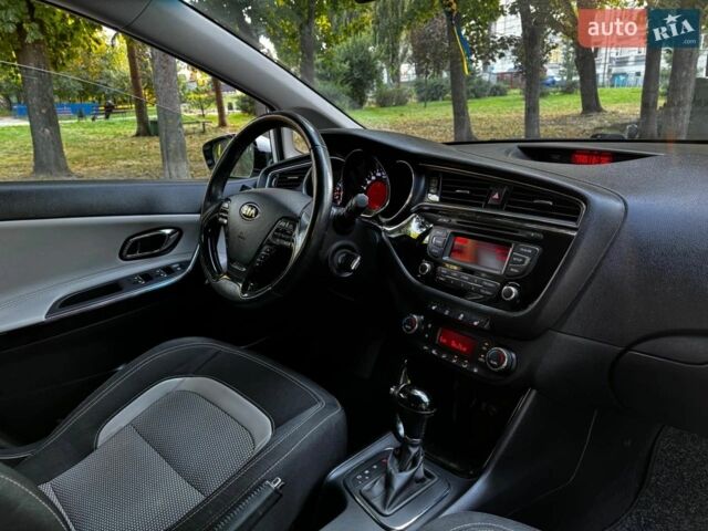 Белый Киа Сид, объемом двигателя 0 л и пробегом 100 тыс. км за 12300 $, фото 8 на Automoto.ua