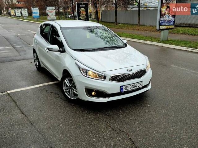 Білий Кіа Сід, об'ємом двигуна 1.6 л та пробігом 100 тис. км за 13999 $, фото 70 на Automoto.ua