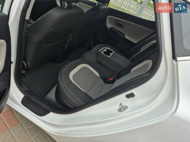 Белый Киа Сид, объемом двигателя 1.6 л и пробегом 100 тыс. км за 14450 $, фото 54 на Automoto.ua