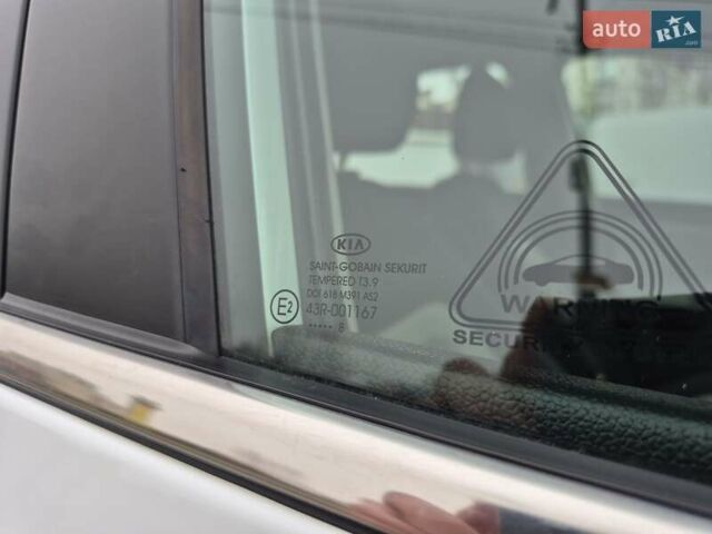 Белый Киа Сид, объемом двигателя 1.6 л и пробегом 100 тыс. км за 14450 $, фото 36 на Automoto.ua