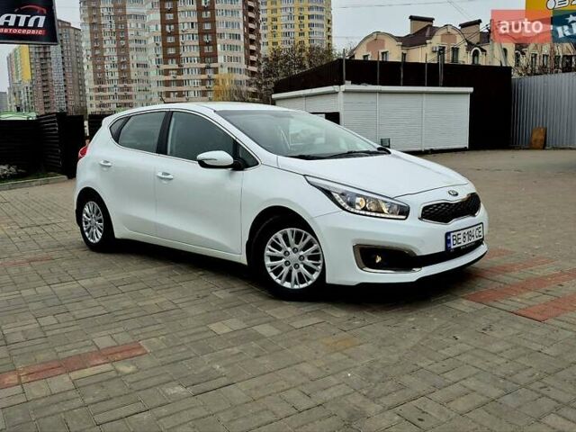 Белый Киа Сид, объемом двигателя 1.6 л и пробегом 100 тыс. км за 14450 $, фото 89 на Automoto.ua