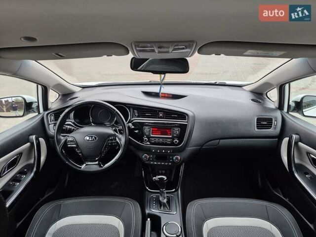 Белый Киа Сид, объемом двигателя 1.6 л и пробегом 100 тыс. км за 14450 $, фото 65 на Automoto.ua