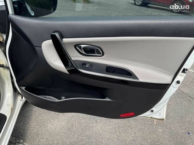 Білий Кіа Сід, об'ємом двигуна 1.6 л та пробігом 178 тис. км за 12290 $, фото 17 на Automoto.ua