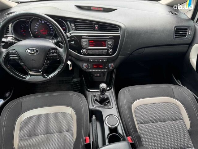 Білий Кіа Сід, об'ємом двигуна 1.6 л та пробігом 178 тис. км за 12290 $, фото 14 на Automoto.ua