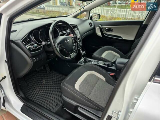 Белый Киа Сид, объемом двигателя 1.6 л и пробегом 100 тыс. км за 14450 $, фото 37 на Automoto.ua