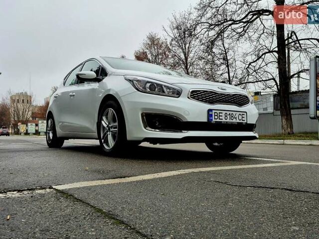 Білий Кіа Сід, об'ємом двигуна 1.6 л та пробігом 100 тис. км за 13999 $, фото 13 на Automoto.ua