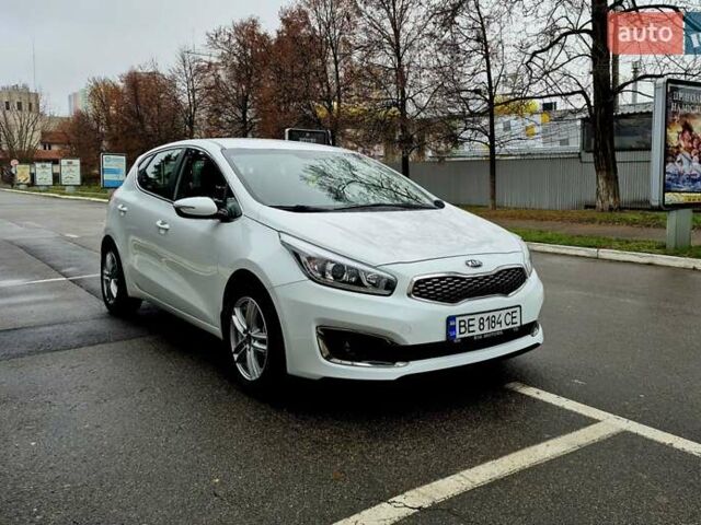 Білий Кіа Сід, об'ємом двигуна 1.6 л та пробігом 100 тис. км за 13999 $, фото 11 на Automoto.ua