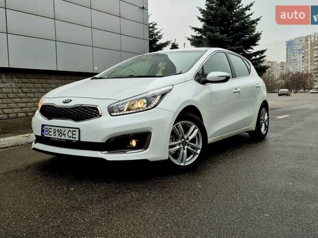 Білий Кіа Сід, об'ємом двигуна 1.6 л та пробігом 100 тис. км за 13999 $, фото 67 на Automoto.ua