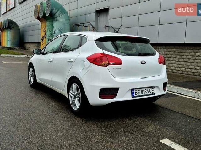 Білий Кіа Сід, об'ємом двигуна 1.6 л та пробігом 100 тис. км за 13999 $, фото 1 на Automoto.ua