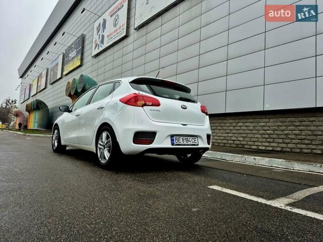 Білий Кіа Сід, об'ємом двигуна 1.6 л та пробігом 100 тис. км за 13999 $, фото 2 на Automoto.ua