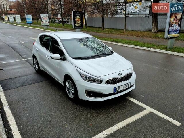 Білий Кіа Сід, об'ємом двигуна 1.6 л та пробігом 100 тис. км за 13999 $, фото 10 на Automoto.ua