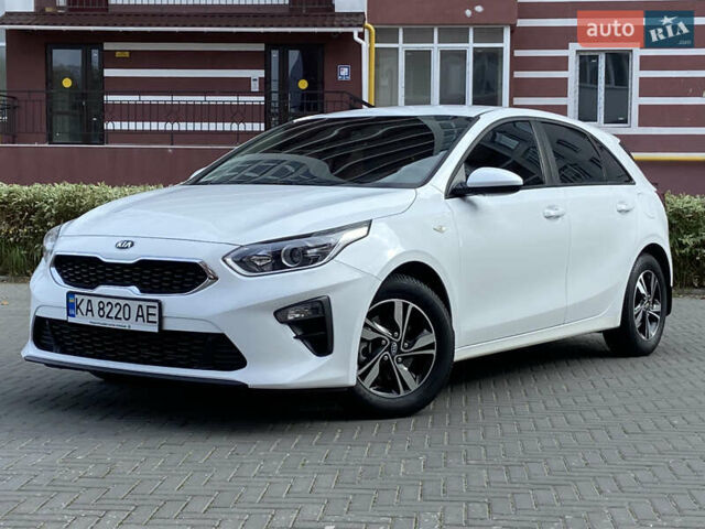 Белый Киа Сид, объемом двигателя 1.59 л и пробегом 107 тыс. км за 12350 $, фото 9 на Automoto.ua