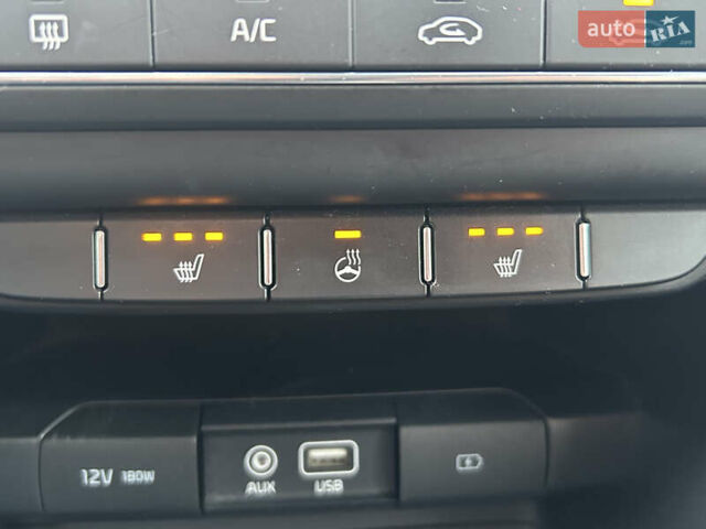 Білий Кіа Сід, об'ємом двигуна 1.37 л та пробігом 37 тис. км за 12900 $, фото 6 на Automoto.ua