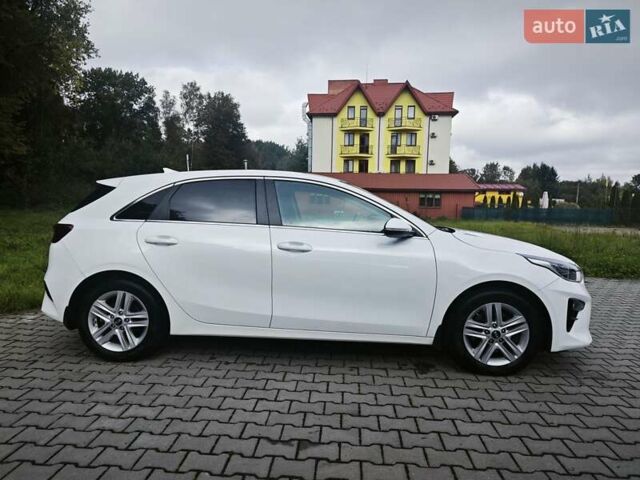 Белый Киа Сид, объемом двигателя 1.35 л и пробегом 59 тыс. км за 18500 $, фото 1 на Automoto.ua