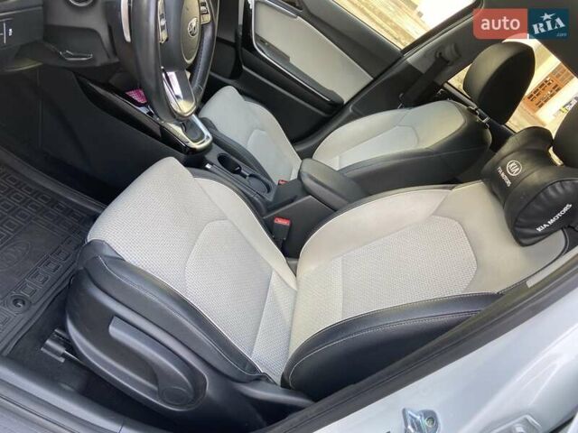 Белый Киа Сид, объемом двигателя 1.59 л и пробегом 53 тыс. км за 16400 $, фото 15 на Automoto.ua
